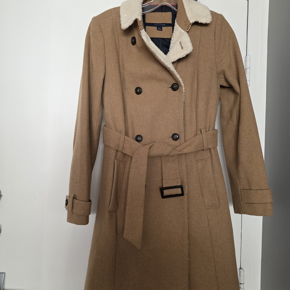 Tommy Hilfiger Camel Pea Coat with Cream Shearling Collar EUC